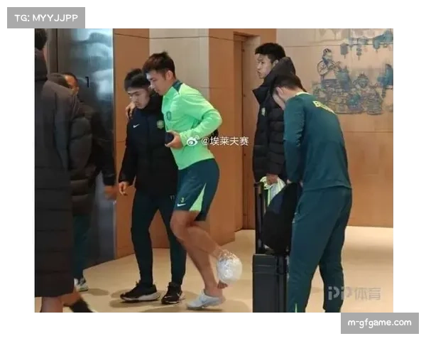 北京国安主力后卫何宇鹏热身赛受伤,确诊左足第五跖骨基底骨折将手术 北京国安主力后卫何宇鹏热身赛受伤,确诊左足第五跖骨基底骨折将手术